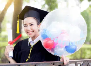 5 Creative Balloon Ideas To Celebrate A Graduation Ceremony