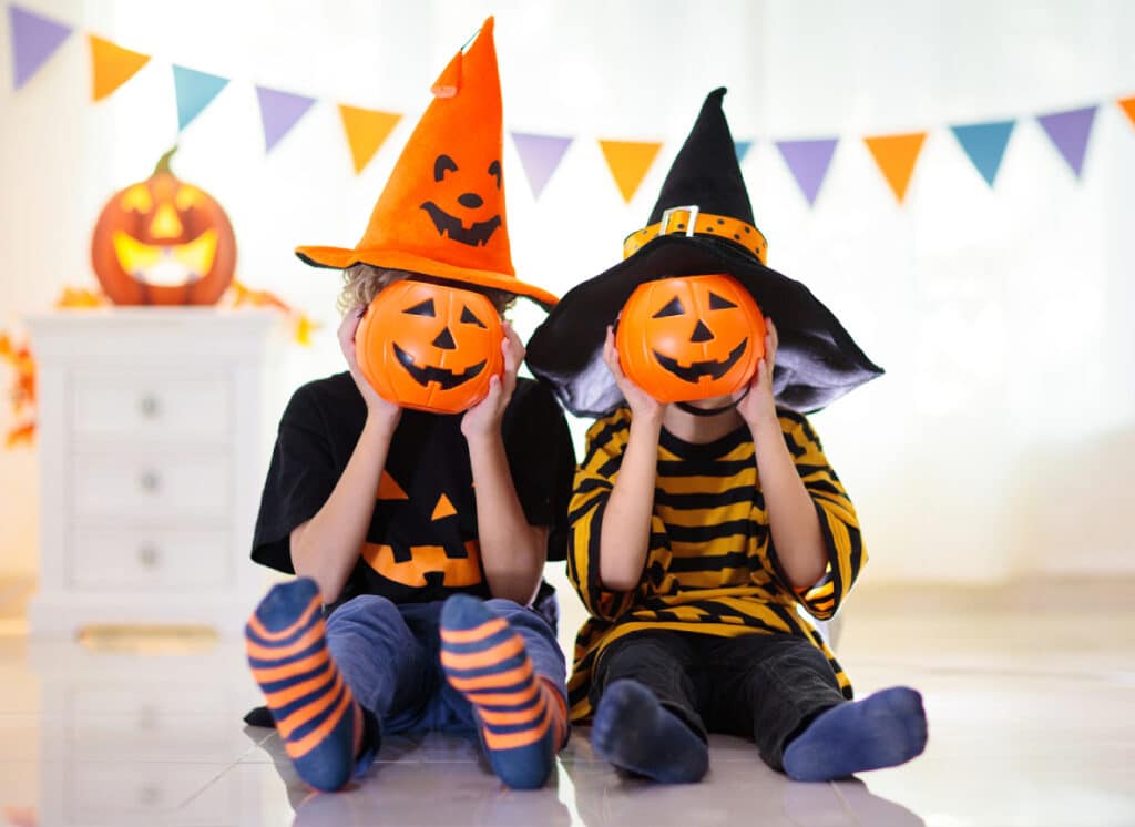 Simple Guide To Plan A Halloween Party For Your Kids At Home