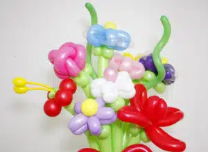 Celebrate Mom With Flower Balloon Sculptures This Mother's Day