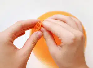 Master Balloon Tying With These 4 Easy Techniques And Tips