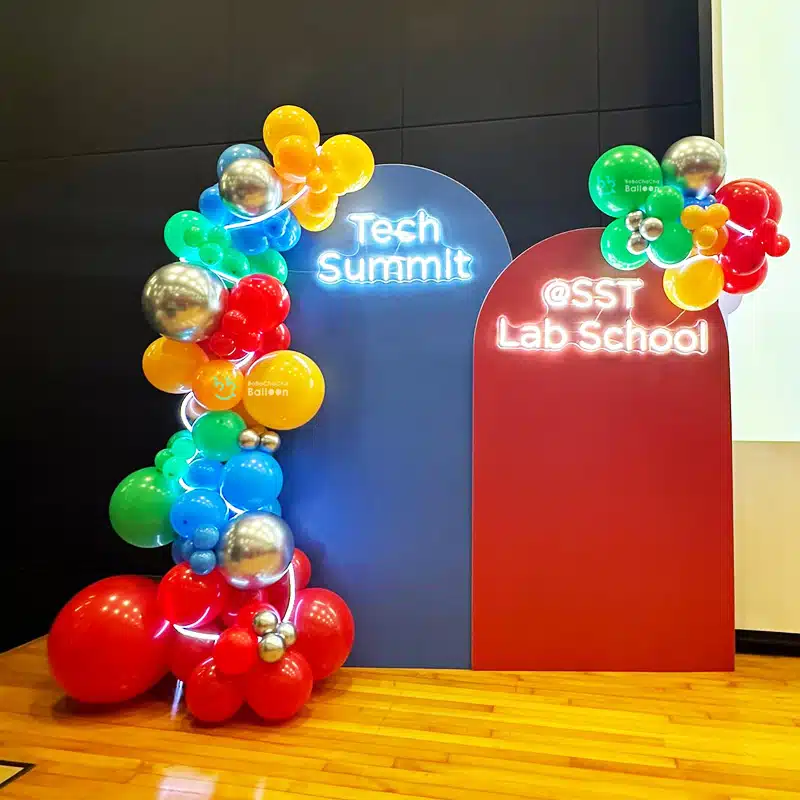 [Balloon Garland Backdrop] Customise Neon Glow Backdrop