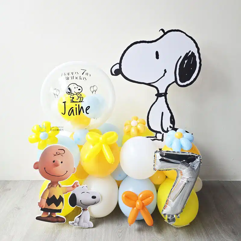 Balloon Stand - Snoopy theme with Personalised Balloons