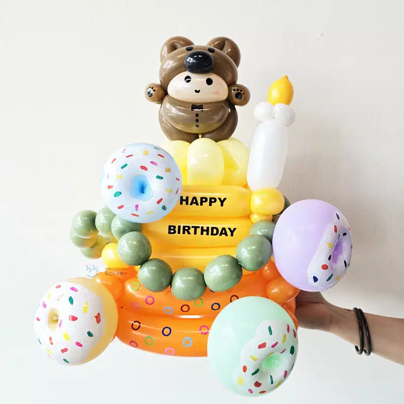 [Cake Balloon Sculpture] - Snuggly Bear