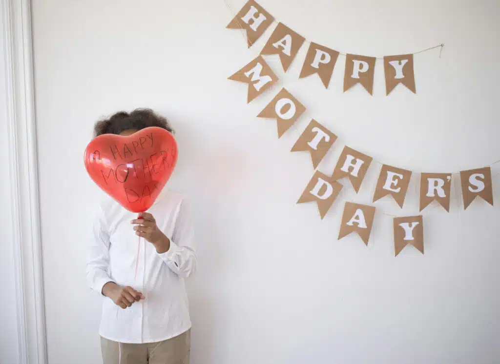 How To Plan A 'Surprise At Home' Mother’s Day With Balloons